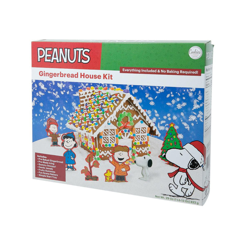 COOKIES UNITED Snoopy Gingerbread House Kit  (822g)