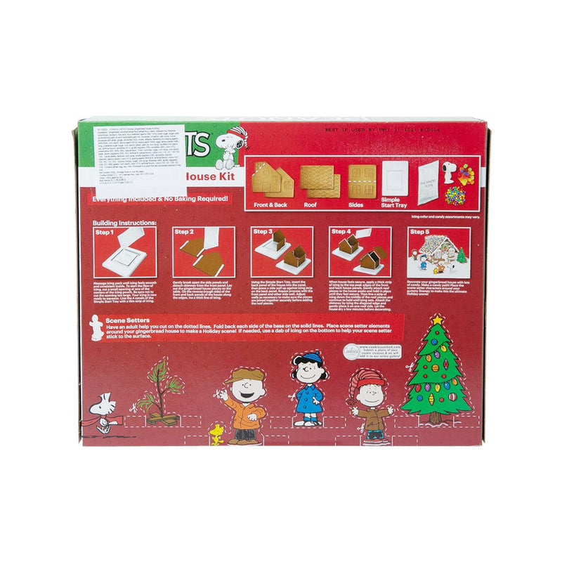 COOKIES UNITED Snoopy Gingerbread House Kit  (822g)