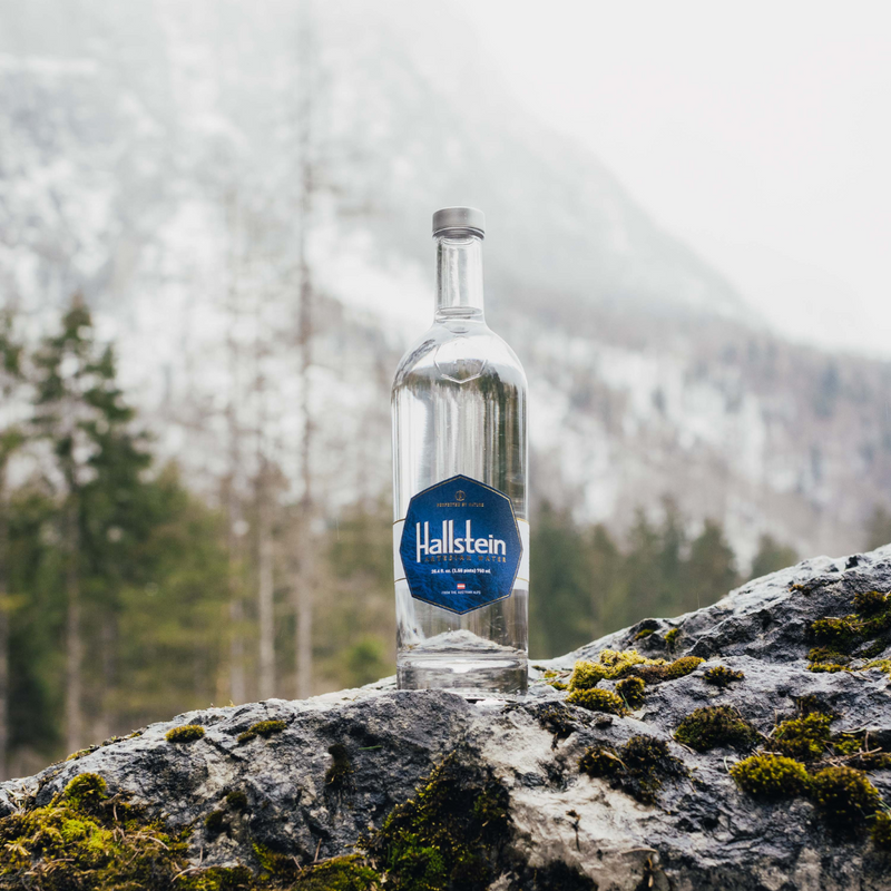 HALLSTEIN Austrian Artesian Water [Bottle]  (750mL)