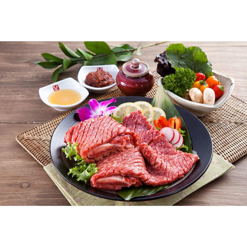 HOENGSEONG HANWOO Hoengseong Chilled Hanwoo Beef Short Rib Bone In - Galbi  (200g)